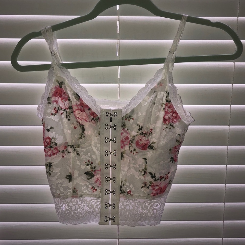 Forever 21 white floral lace top
